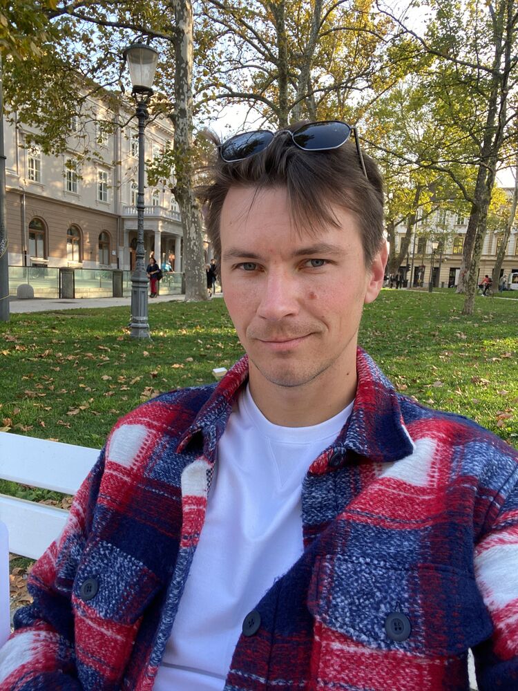  Praha,   Ivan, 34 ,   ,   