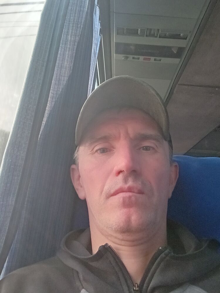  53801692  , 40 ,    