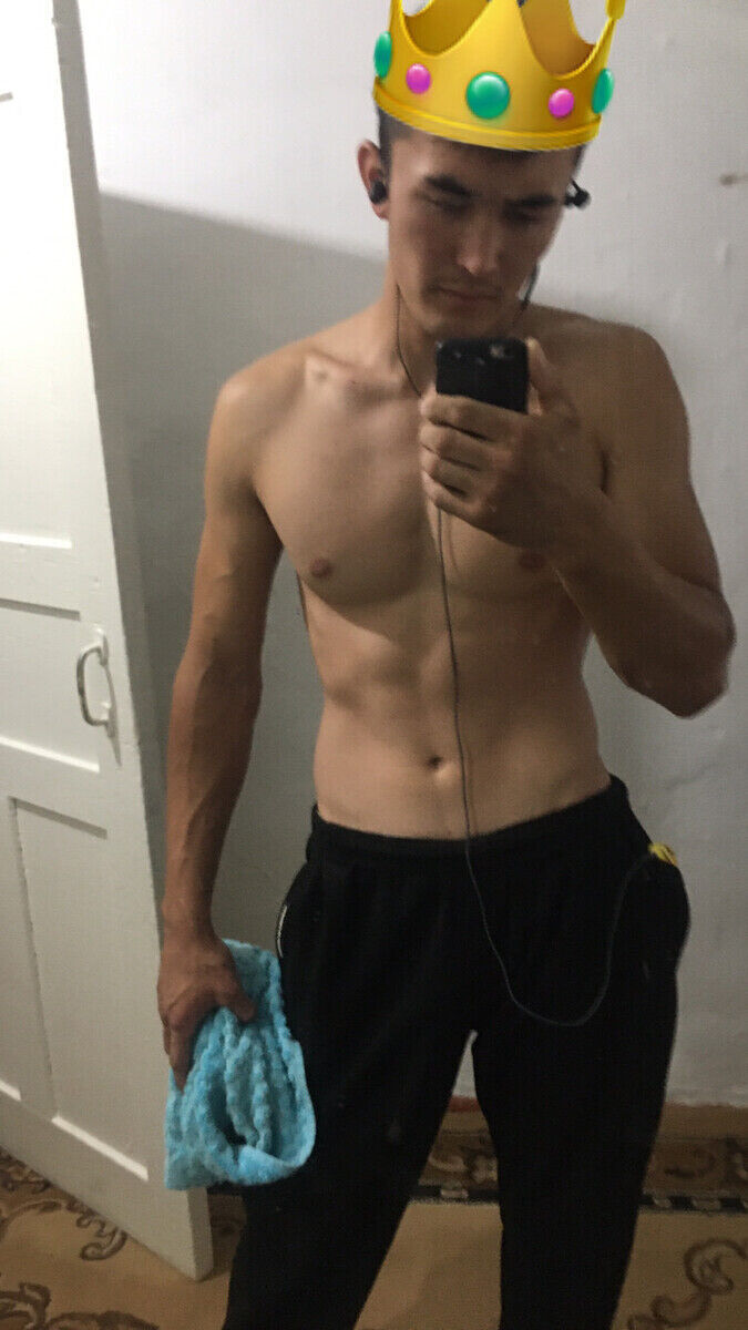  20991032  Ako, 27 ,    