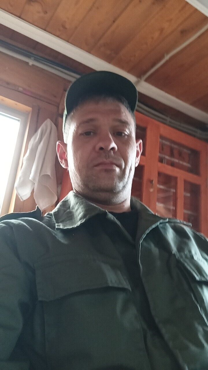 --,   , 42 ,   , c 