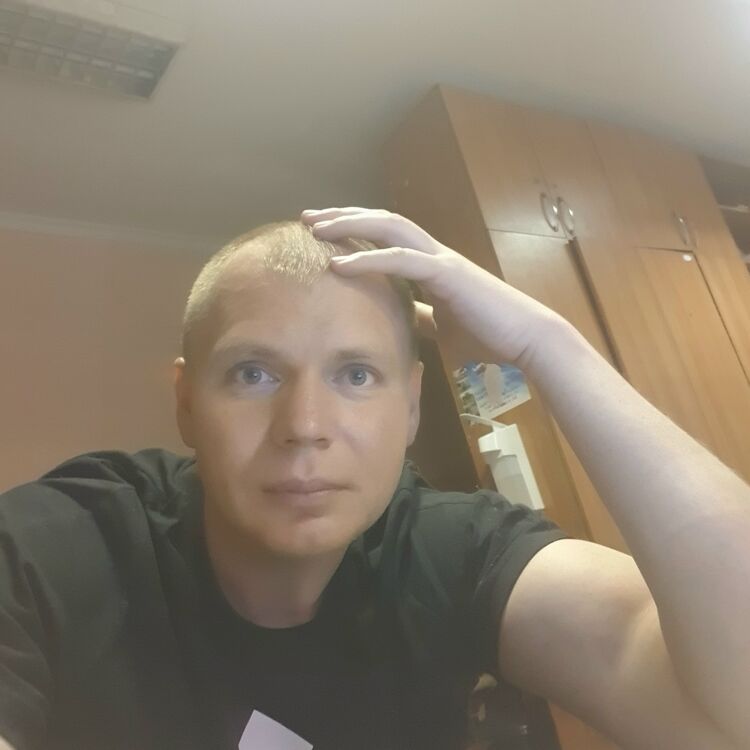  32333802  , 39 ,    