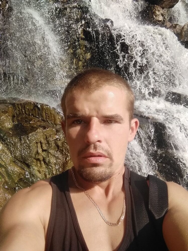  18134152  , 37 ,    