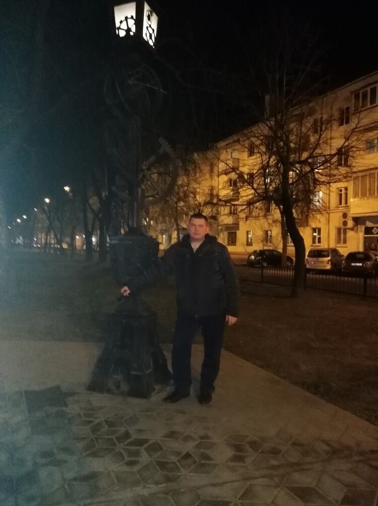  15312742  Vova, 42 ,    