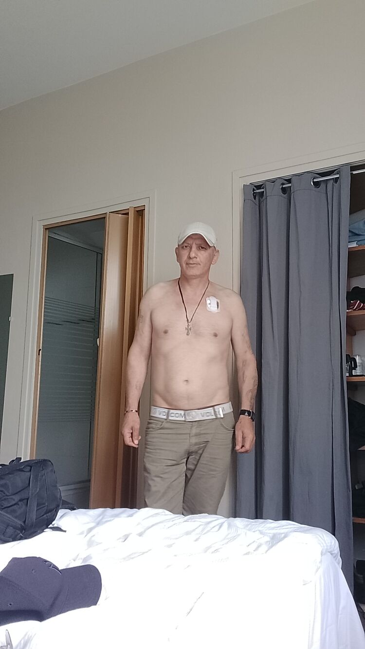  34818522  Irakli, 42 ,    Gobelins