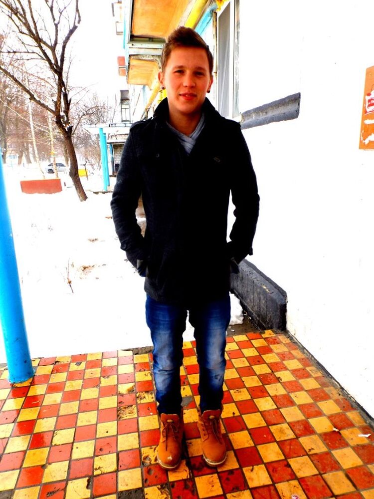  5484622  Alekandr, 31 ,    