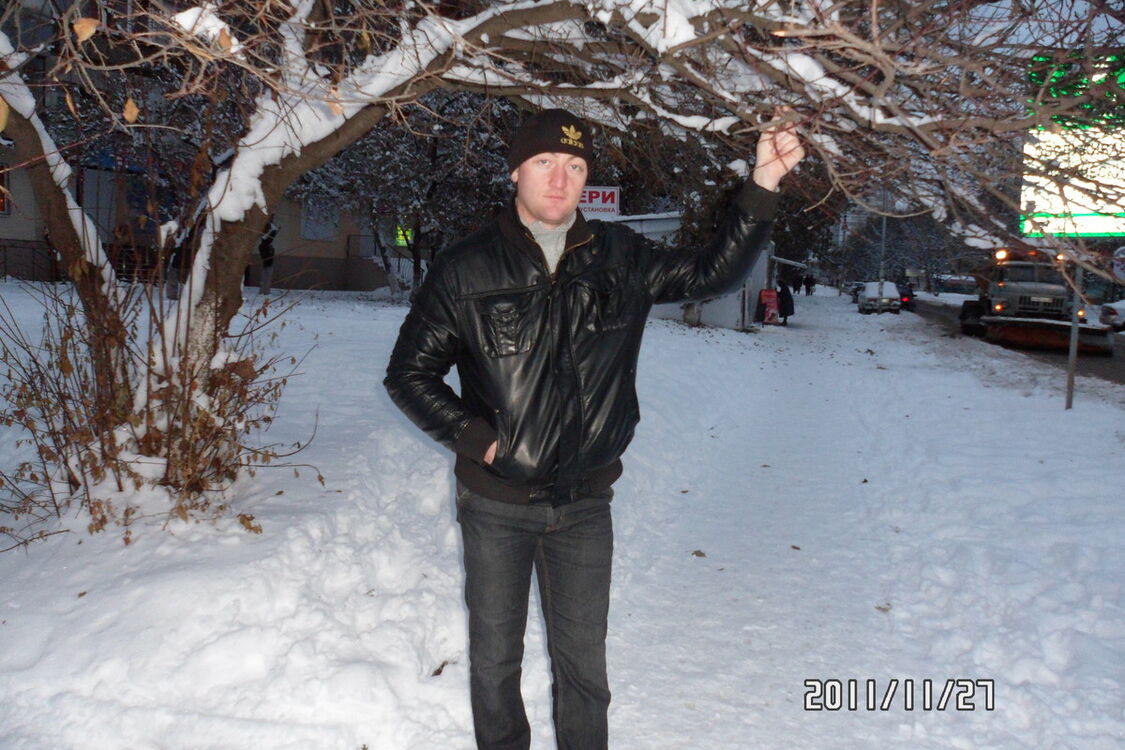  6799832  Azamat, 41 ,    