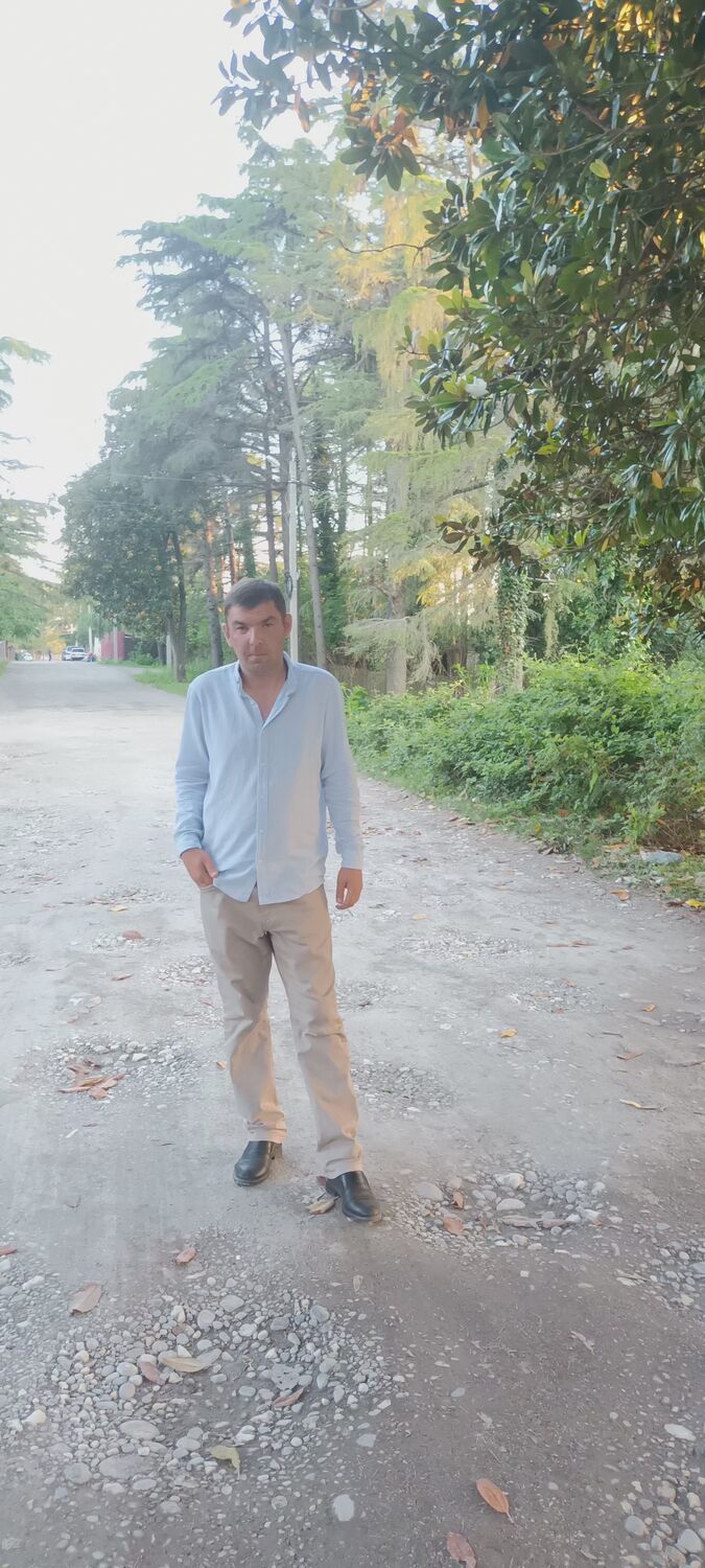  44647702  Karlovich, 40 ,    