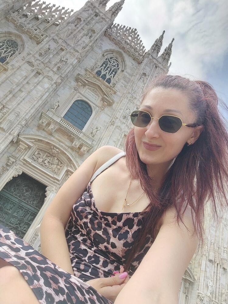  ,   Viktoriiya, 38 ,   