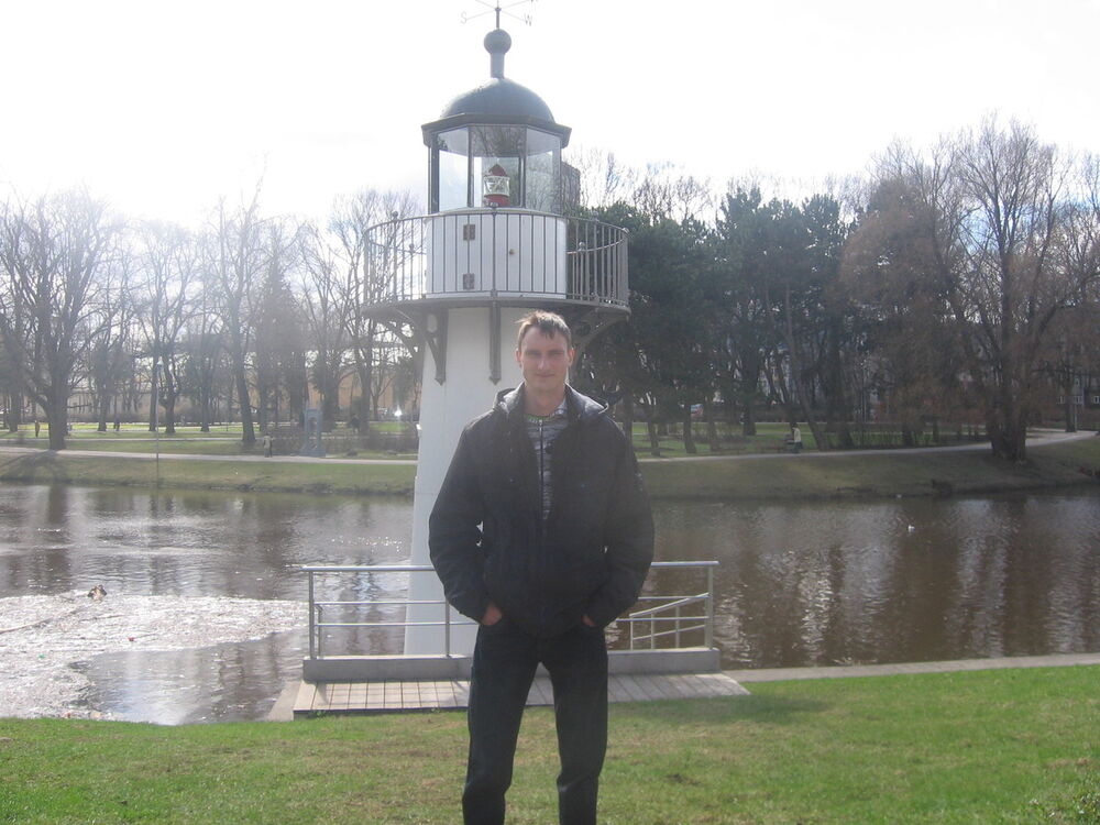  ,   Rolands, 35 ,   