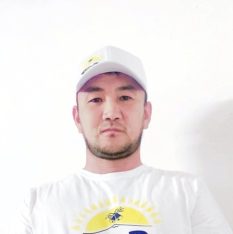  44552502  Miko, 38 ,    