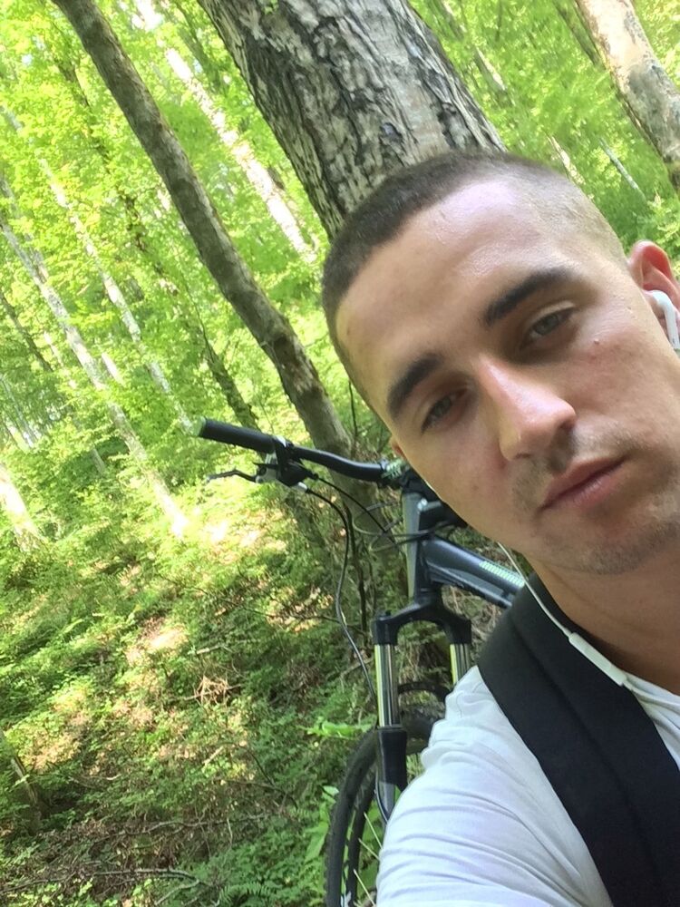  ,   David, 33 ,   ,   , c 