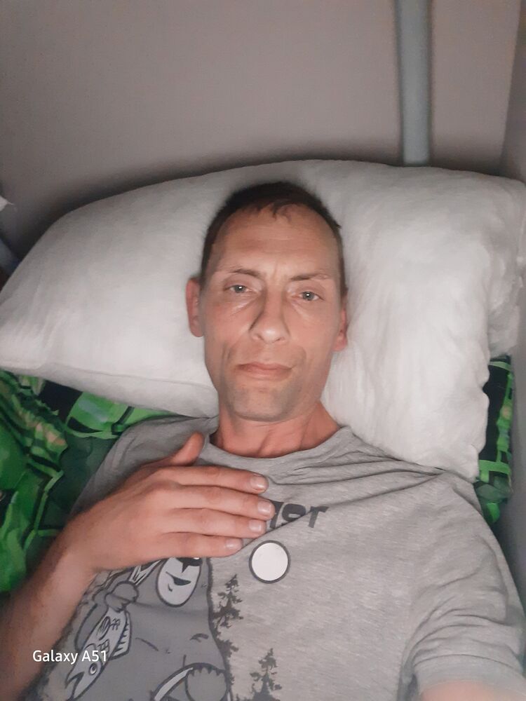 37261922  , 20 ,    