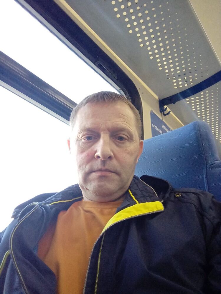  54603282  , 52 ,    -