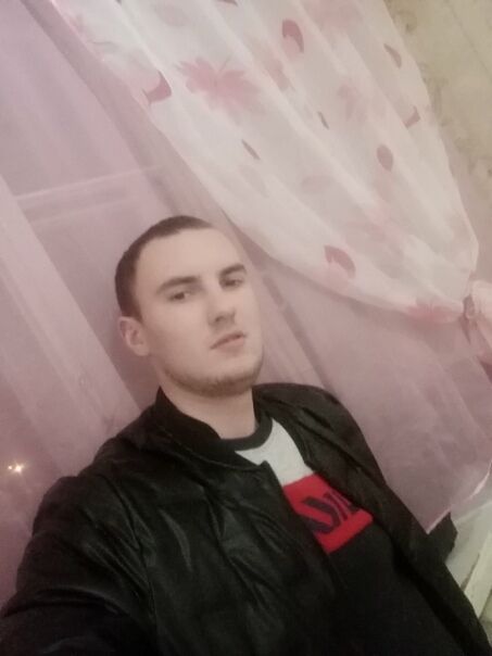  26719802  Viktor, 28 ,    -