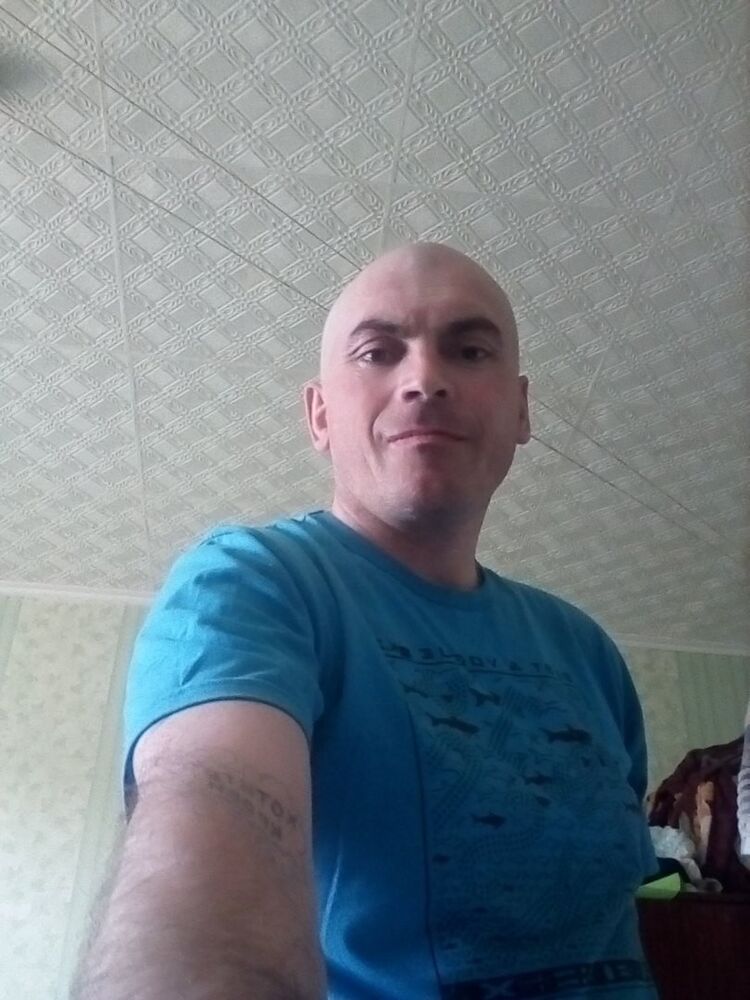  ,   Alex, 44 ,   ,   , c , 