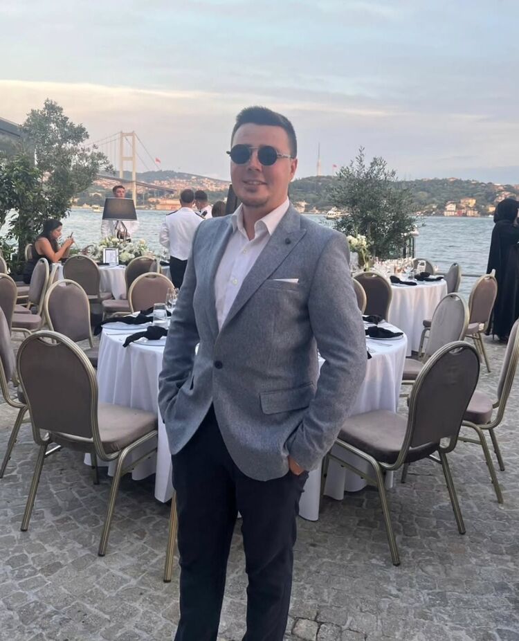  ,   Caglar, 31 ,   ,   