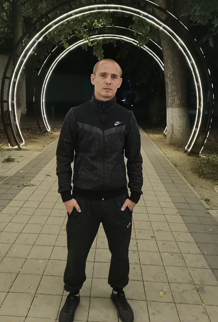 38378162  , 32 ,    -