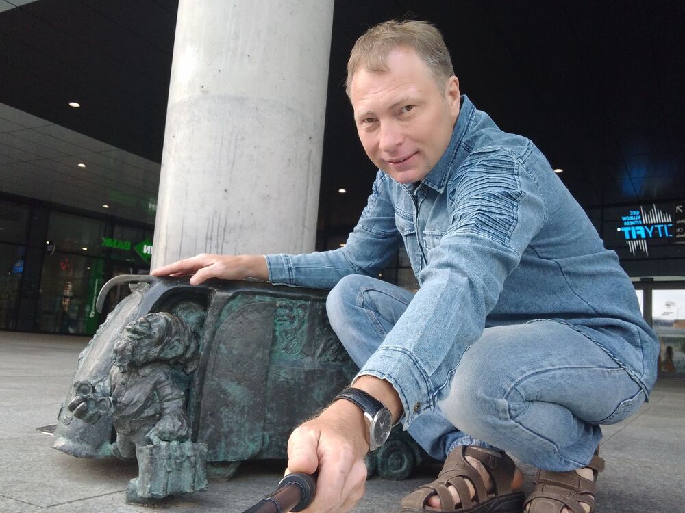  ,   Dmitrii, 41 ,   ,   , c , 