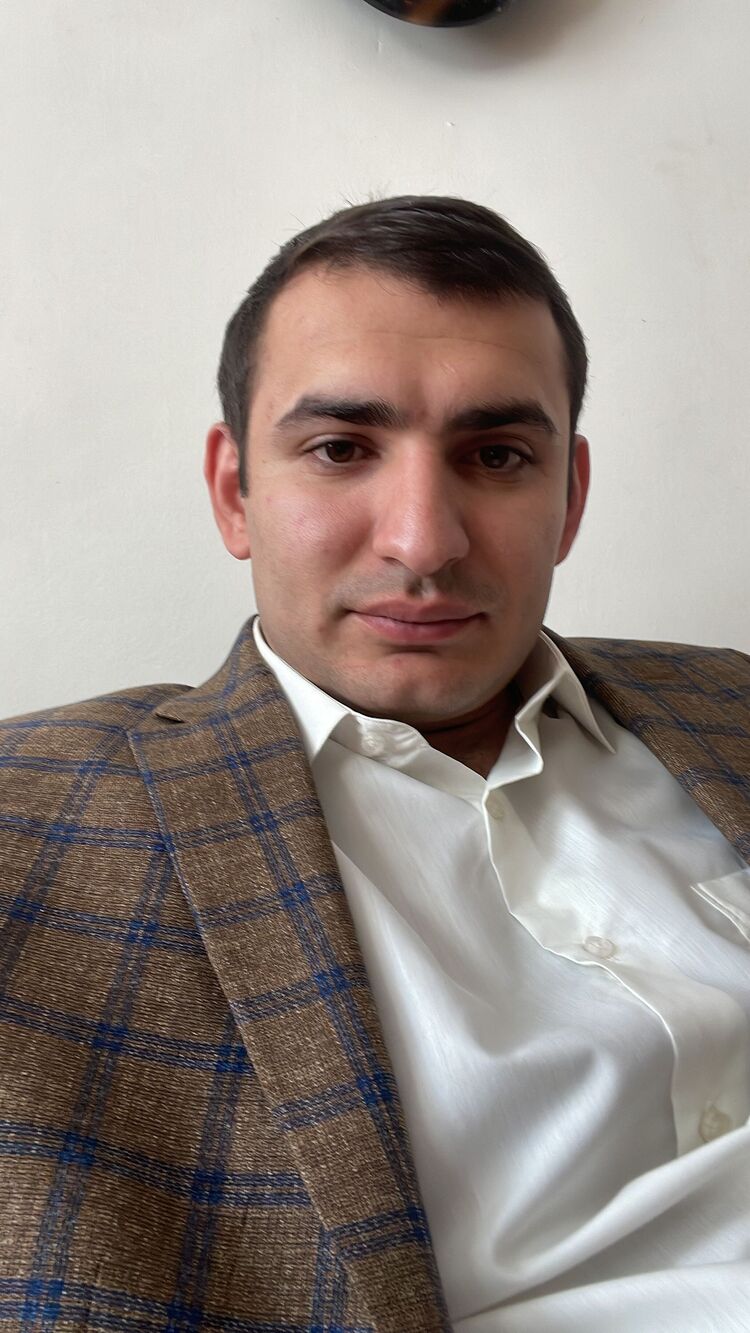 ���� 40888052 ������� Sandro, 30 ���, ���� ���������� � ����������