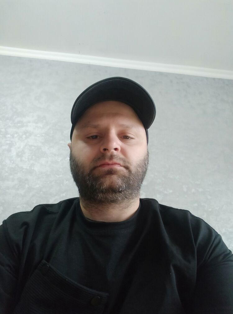  ,   Kakha, 32 ,   ,   