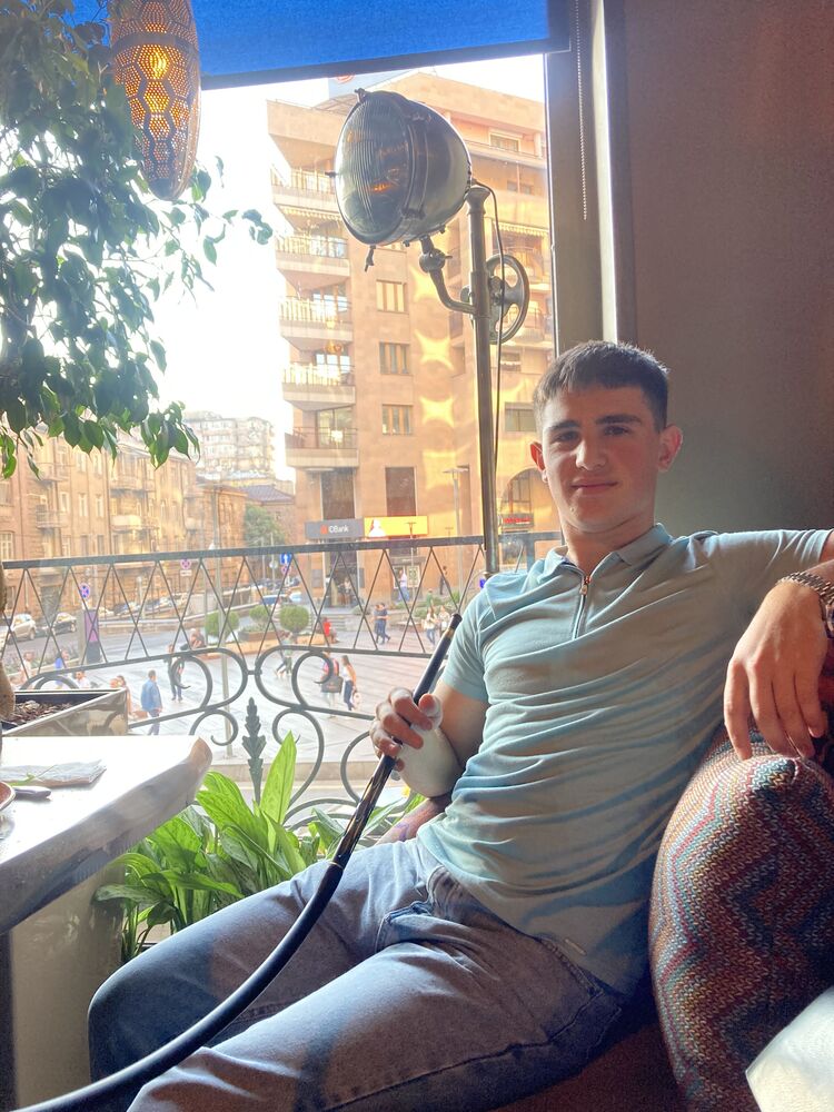  ,   Vardan, 26 ,   ,   