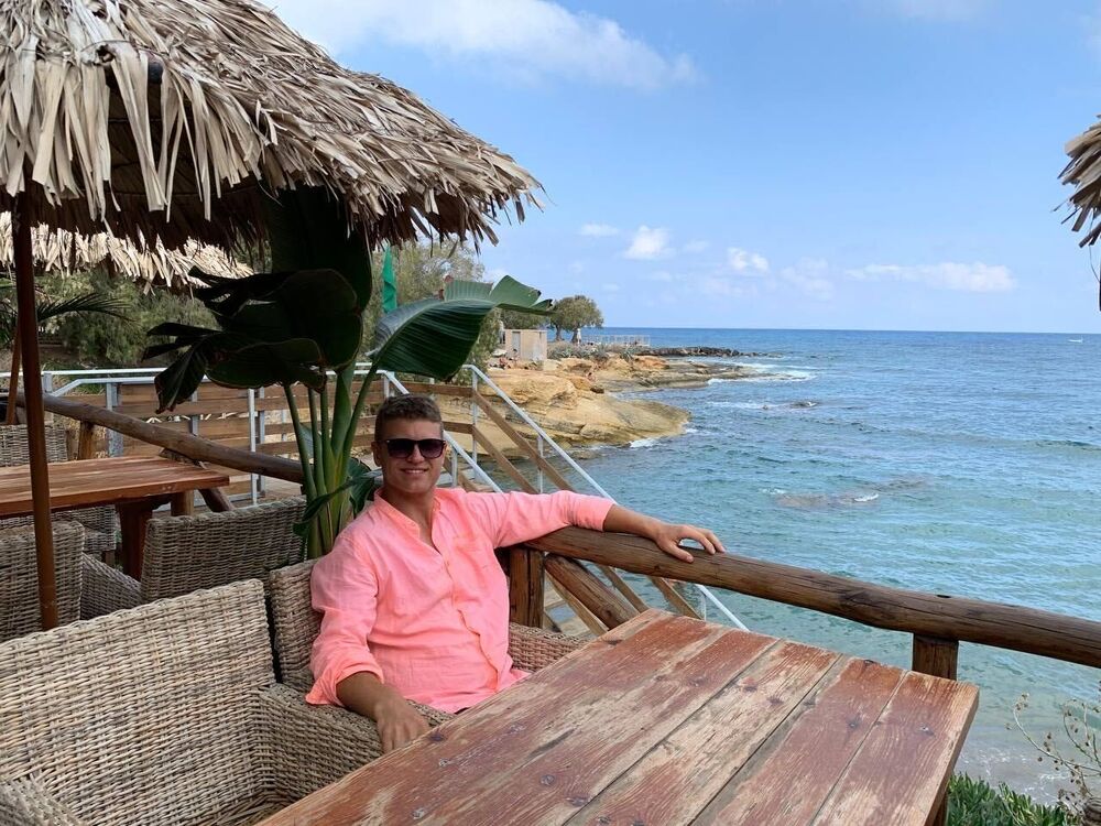  28052582  GregoryArber, 39 ,    Giresun