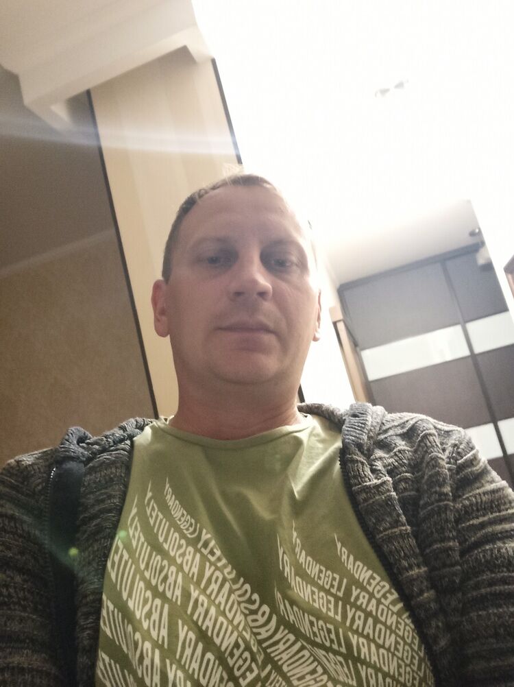  ,   Max, 42 ,   ,   , c 