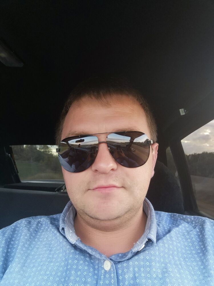  18931092  Andrei, 37 ,    
