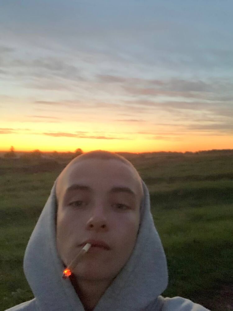  52841322  , 18 ,    