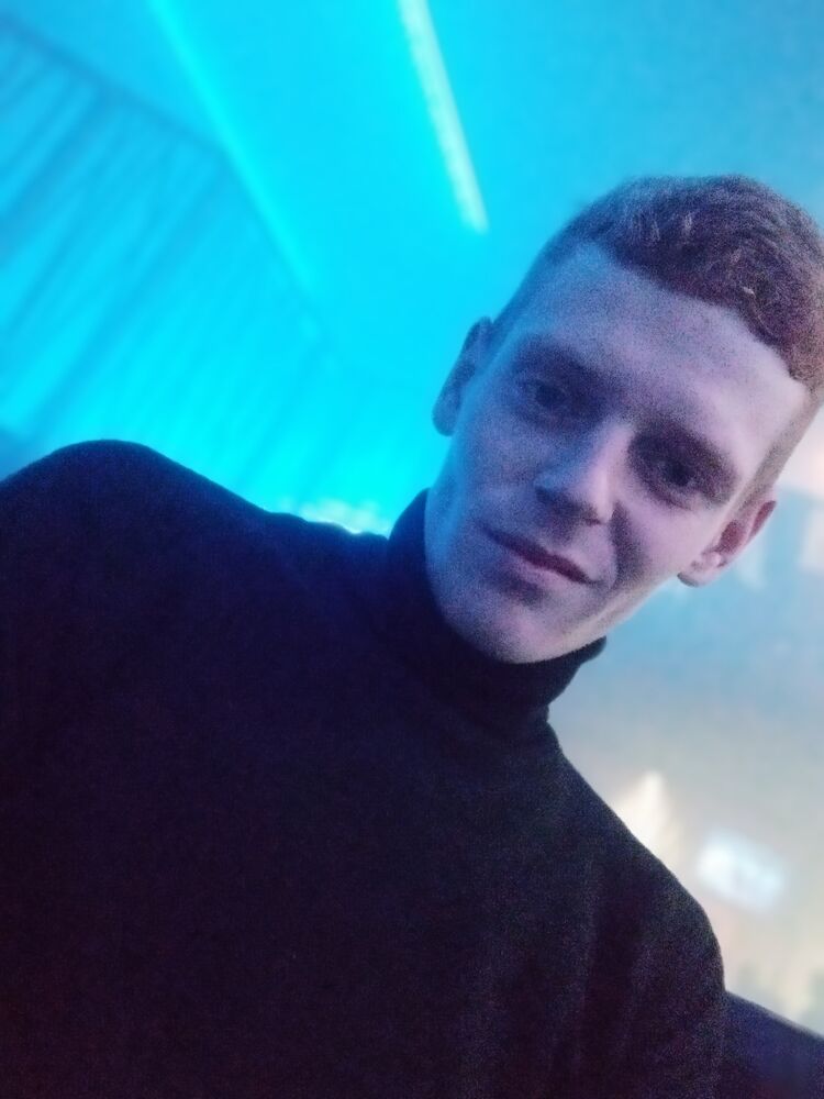  38439512  Vitaliy, 26 ,    