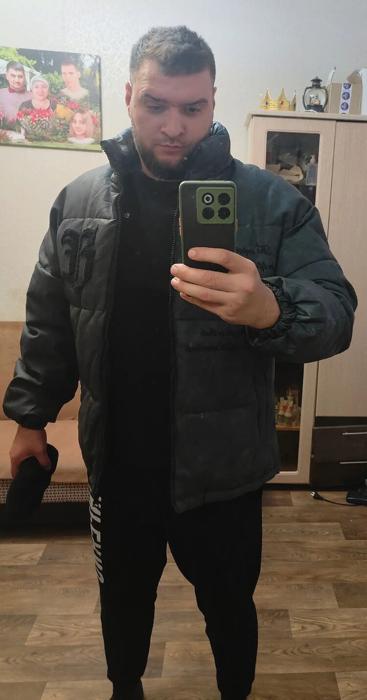  48335342  , 27 ,    