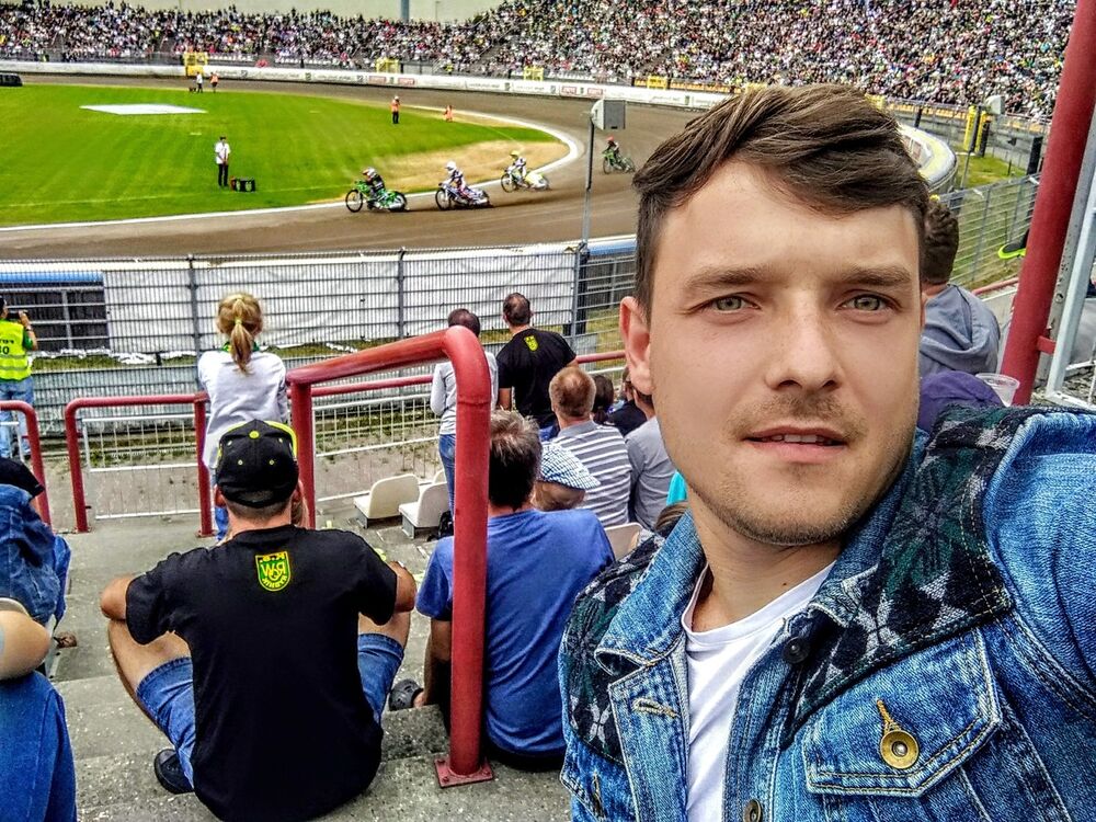  ,   Anton, 29 ,   ,   , c 
