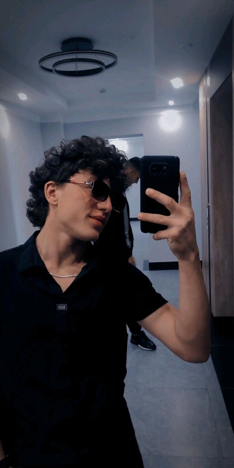  52587142  Muhamedalli, 23 ,    