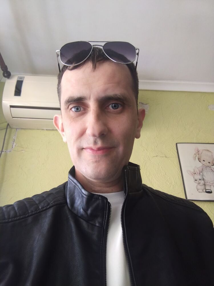  ,   Aleksandr, 44 ,   ,   , c 