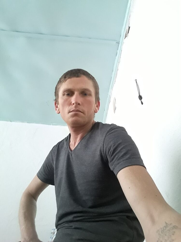 ,   Pavel, 38 ,   ,   , c 