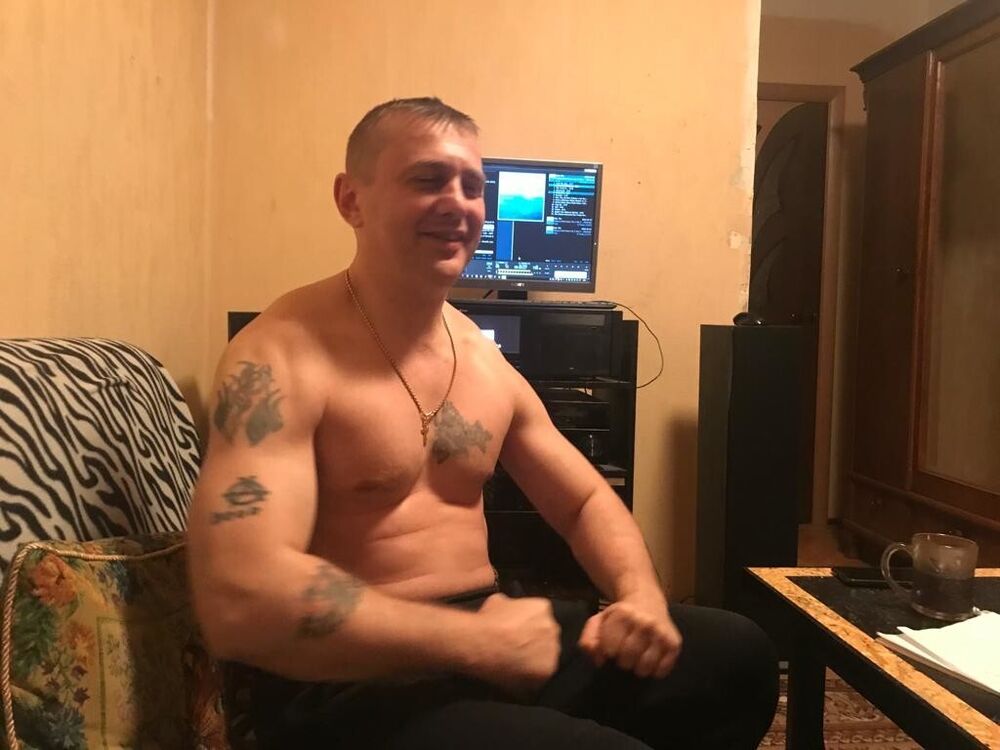  23601842  , 44 ,    