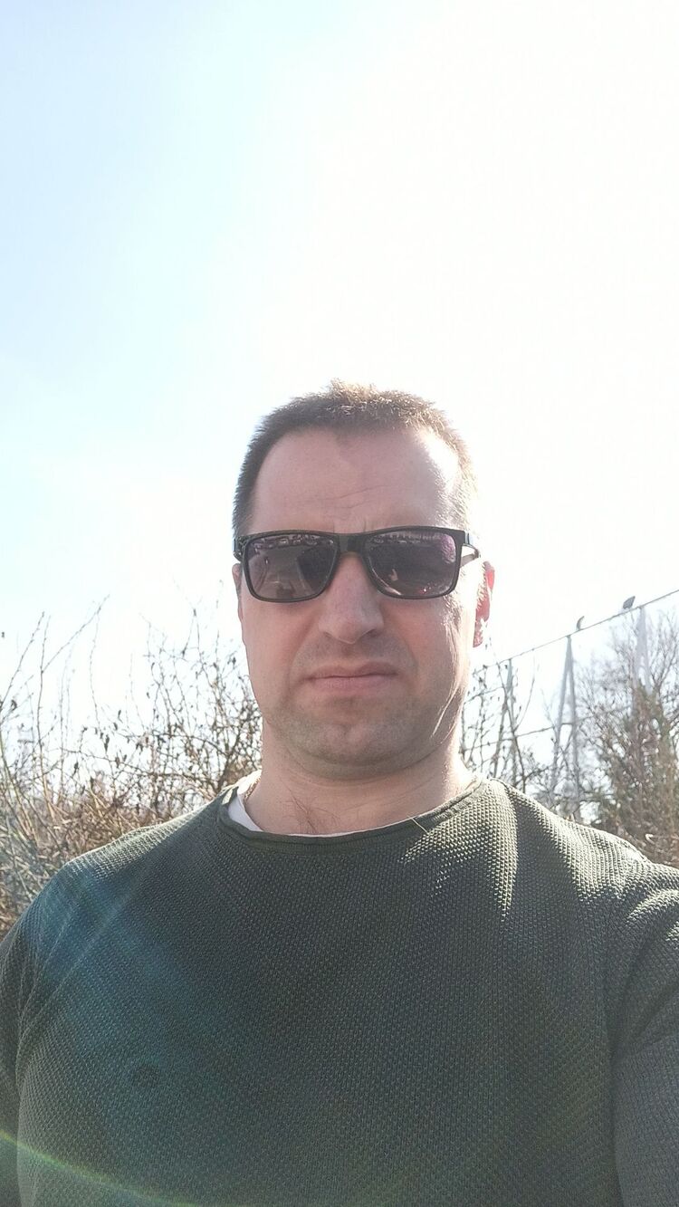  ,   Dima, 44 ,   ,   , c , 