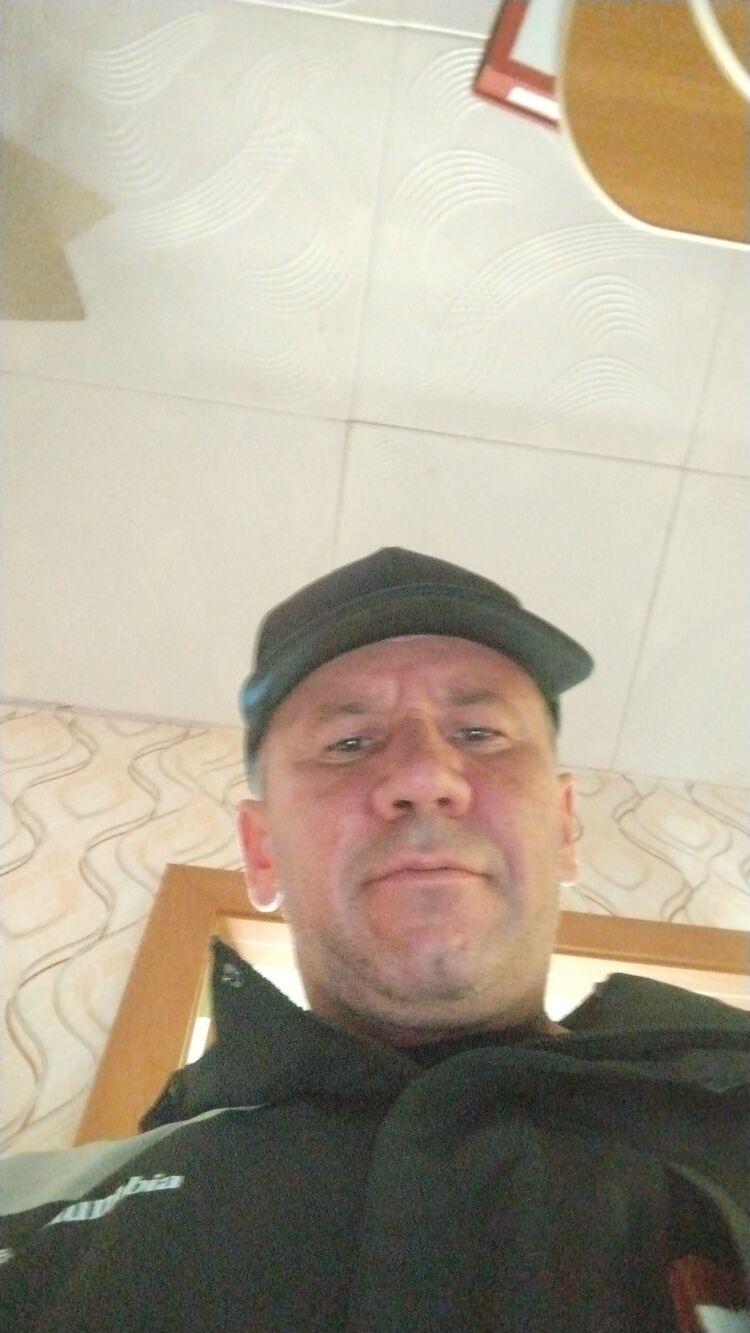  52802852  , 44 ,    