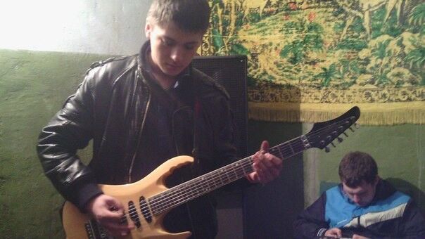  ,   Viktor, 29 ,   ,   , c 