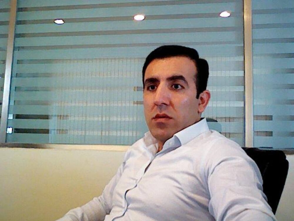  42379872  Mehman, 46 ,    