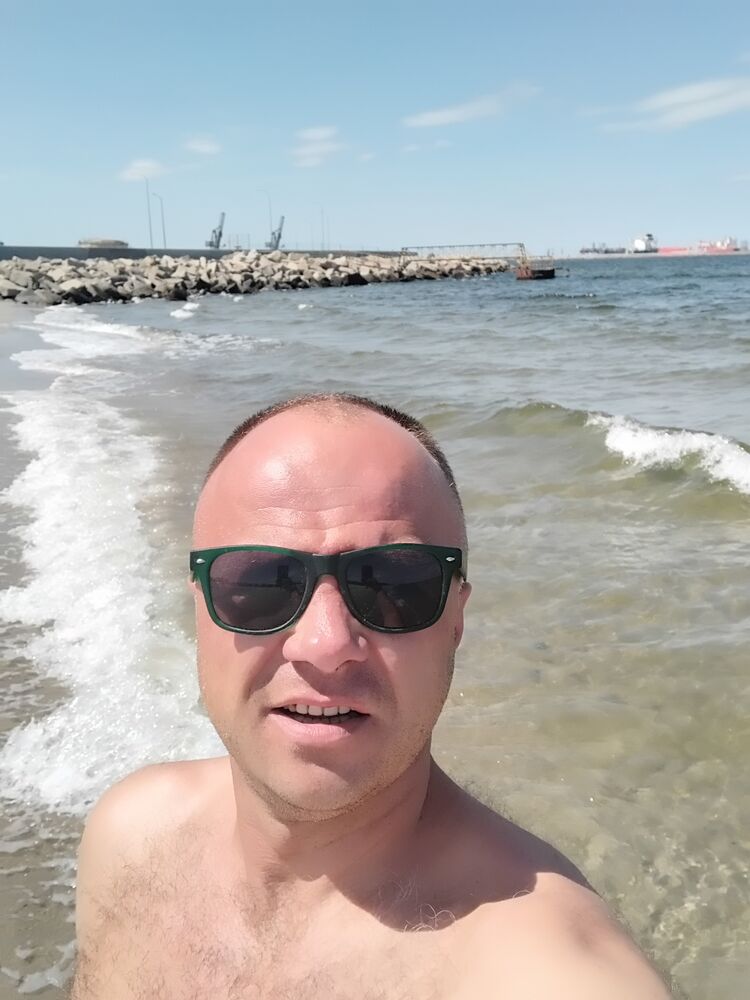  44455502  Serhiy, 37 ,    