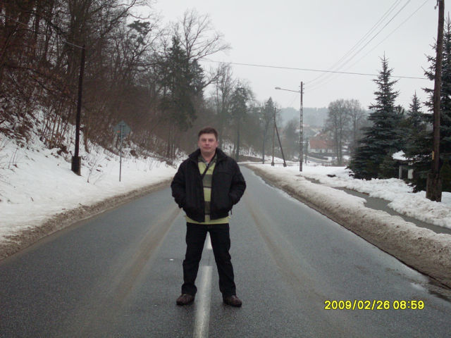  ,   Ruslan, 49 ,   ,   , c 