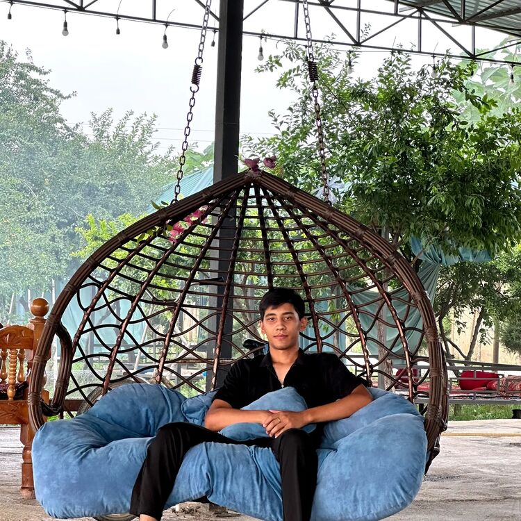  54137352  Shohruh, 25 ,    