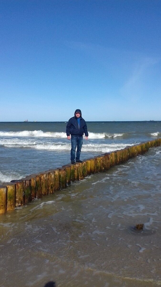  9399052  , 47 ,    -