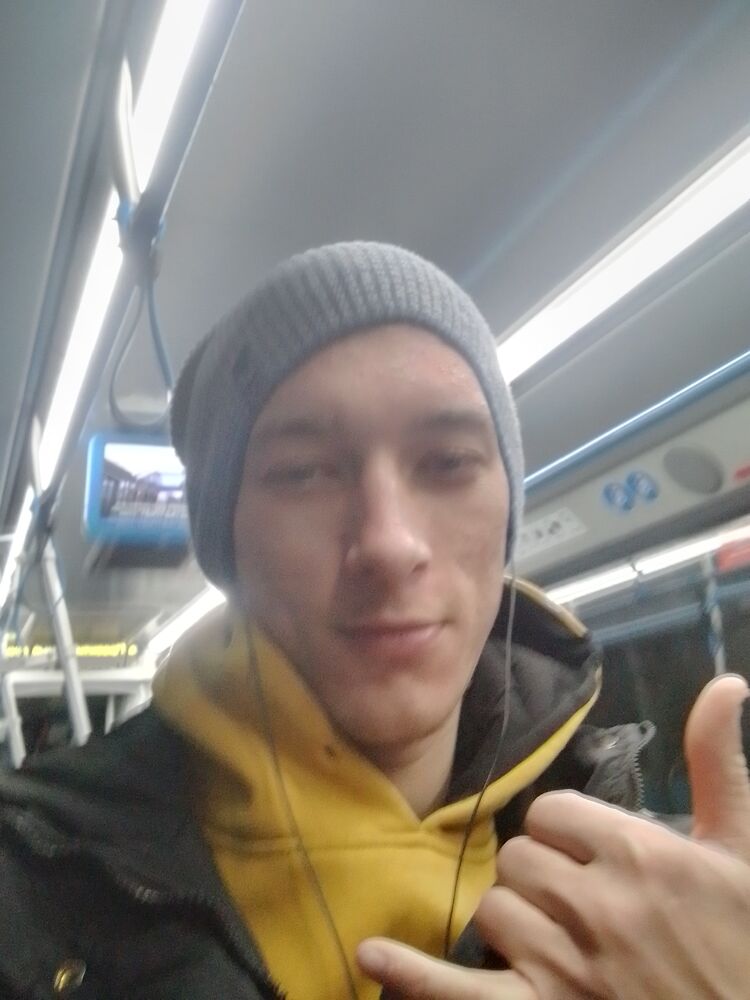  48975752  , 27 ,    