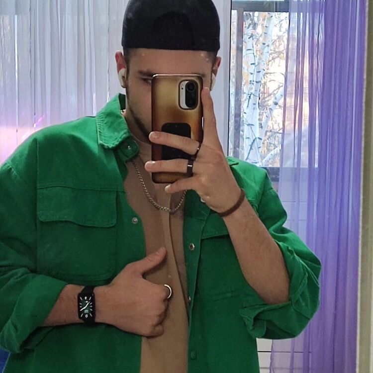  39608492  Armani, 20 ,    