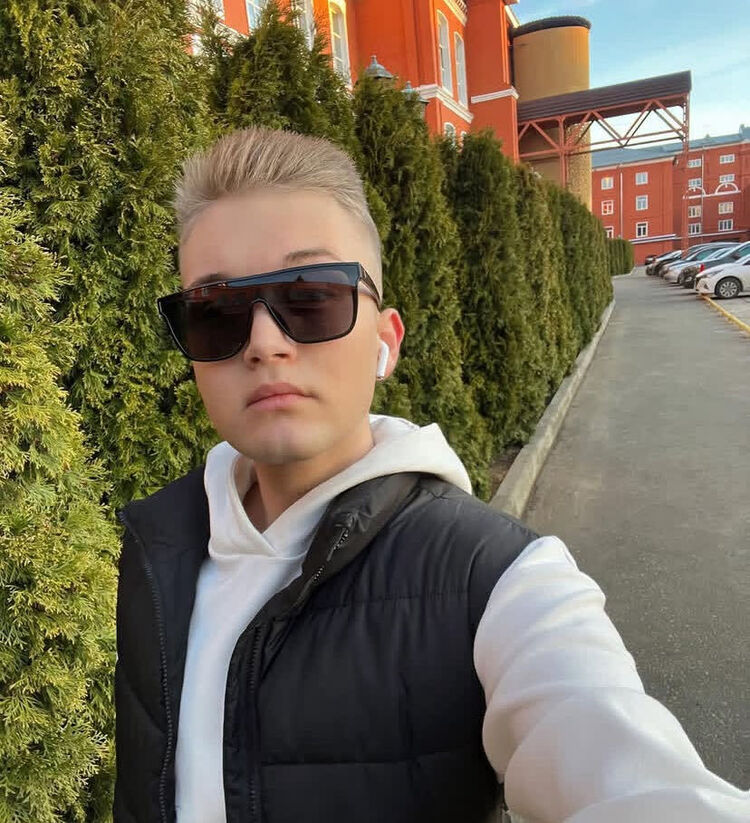 ���� 48082082 ����� �����, 22 ����, ���� ���������� � ������