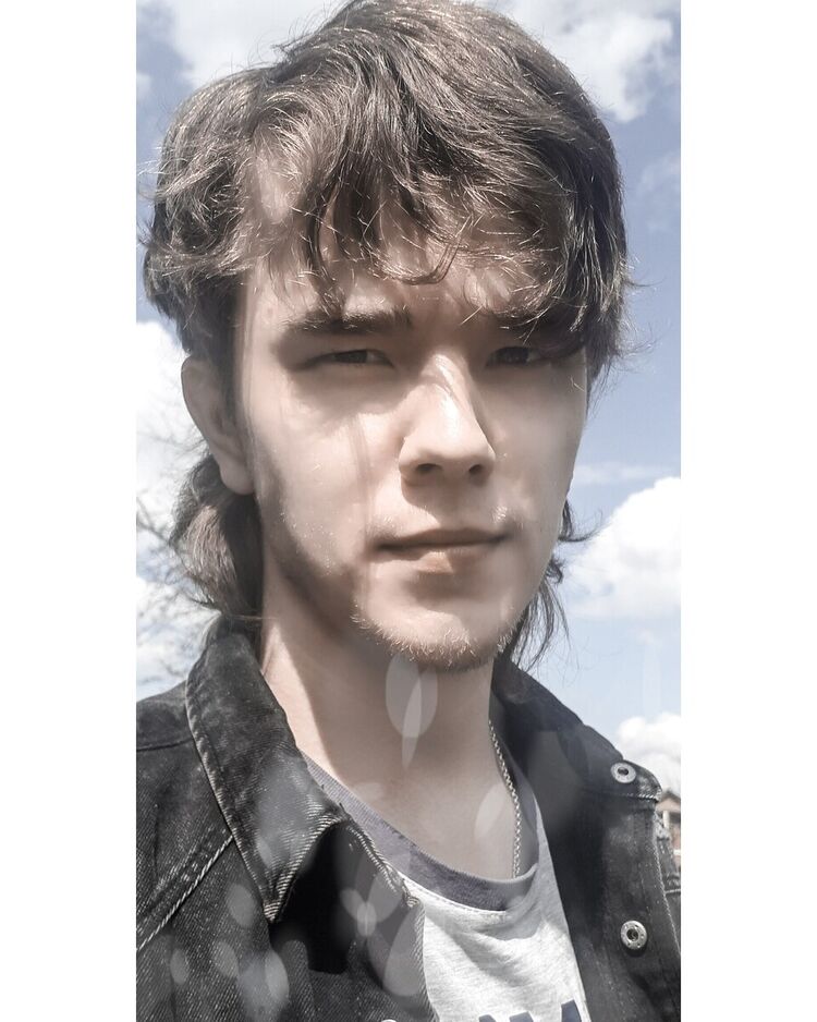  20773012  Anatoly, 25 ,    