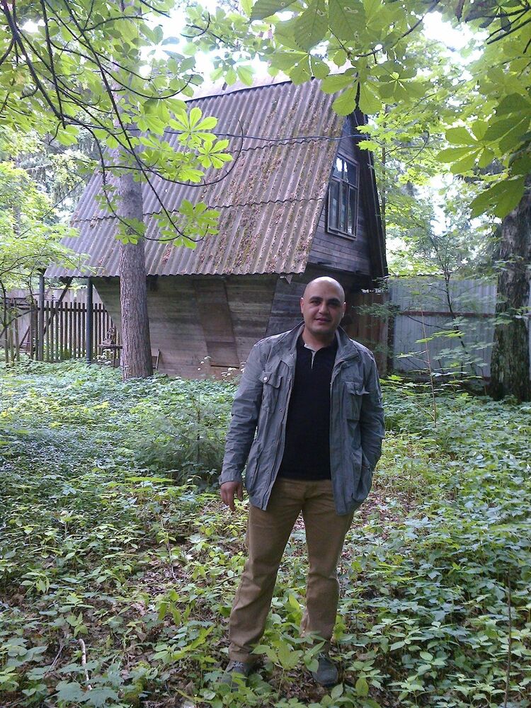  ,   Armen, 45 ,   