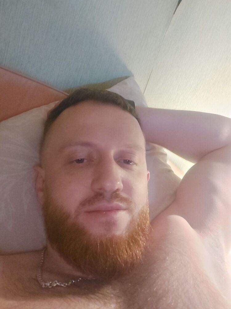  48125082  Slav, 32 ,    